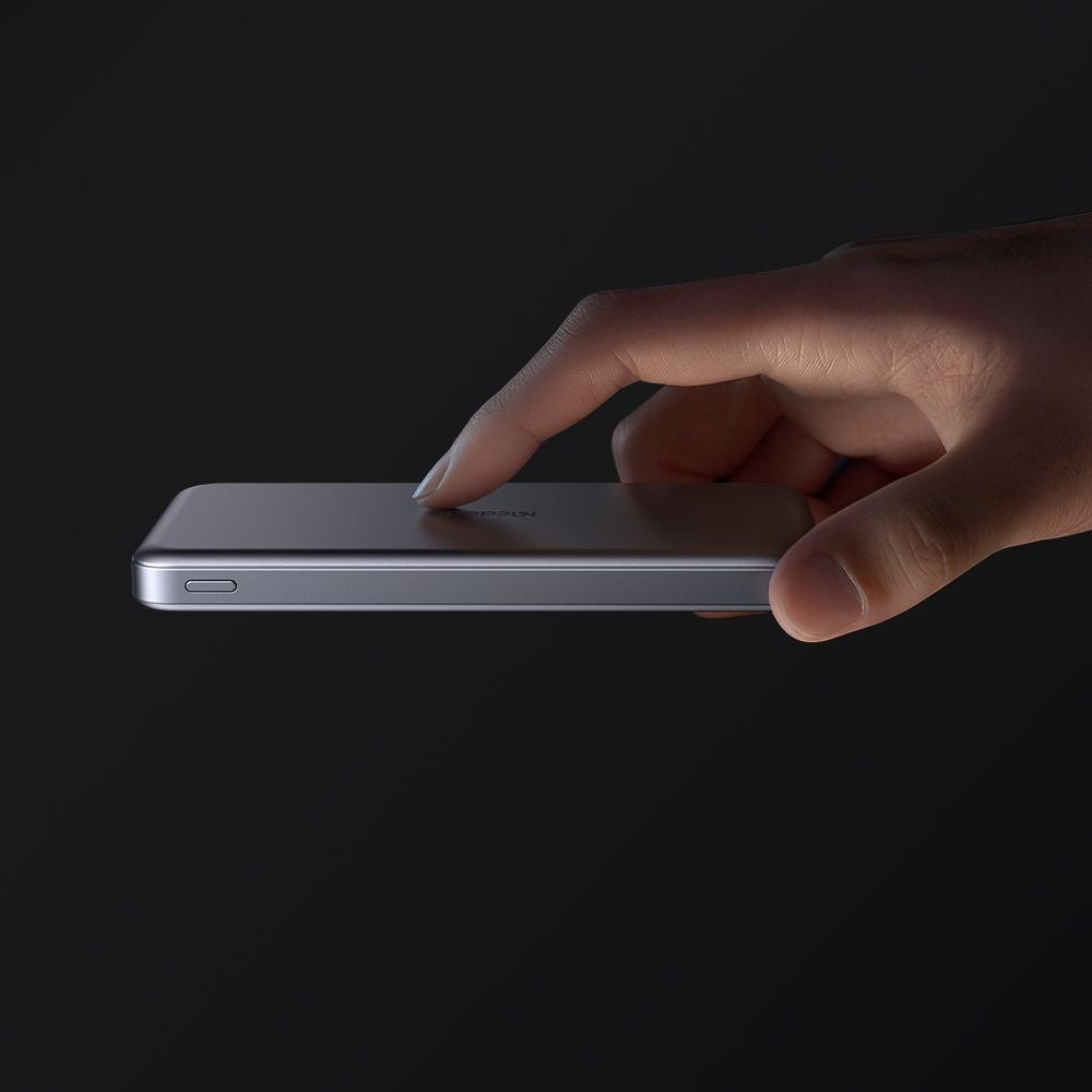 Zewnętrzna bateria bezprzewodowa McDodo MC-3781 Meta, 10000mAh, 20W, PD + FQI, 1 x QI - 2 x USB-C, Czarna