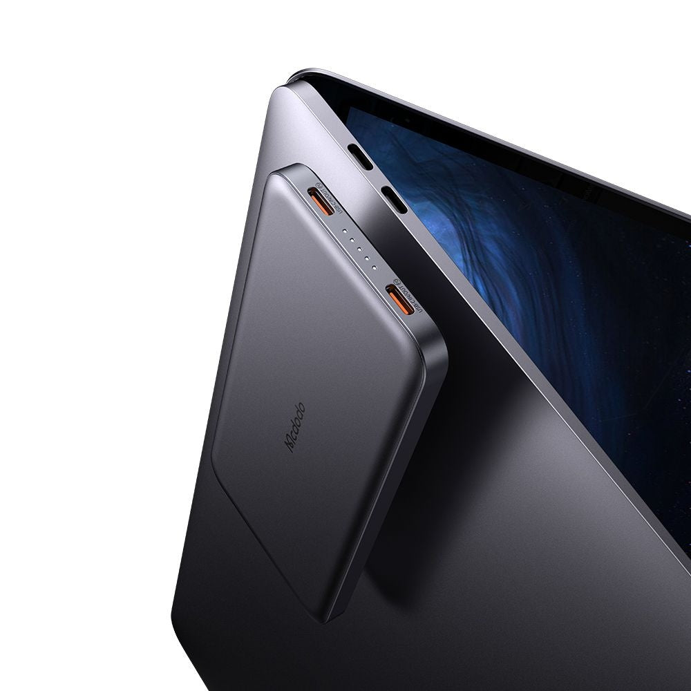 Zewnętrzna bateria bezprzewodowa McDodo MC-3781 Meta, 10000mAh, 20W, PD + FQI, 1 x QI - 2 x USB-C, Czarna