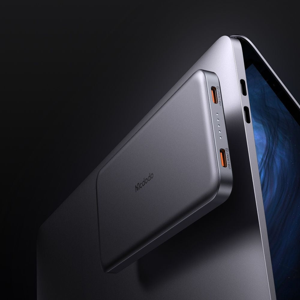 Zewnętrzna bateria bezprzewodowa McDodo MC-3781 Meta, 10000mAh, 20W, PD + FQI, 1 x QI - 2 x USB-C, Czarna