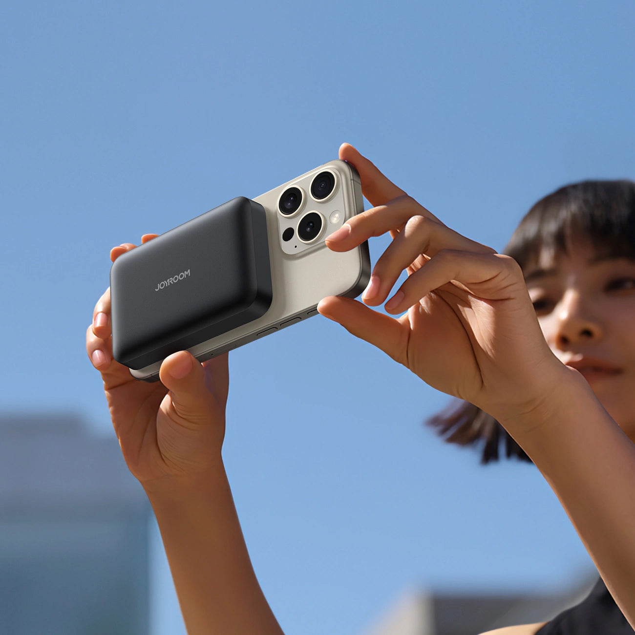 Zewnętrzna bateria bezprzewodowa Joyroom JR-W020, 10000mAh, 20W, QC + PD + FQI, 1 x QI - 1 x USB-A - 1 x USB-C, Czarna