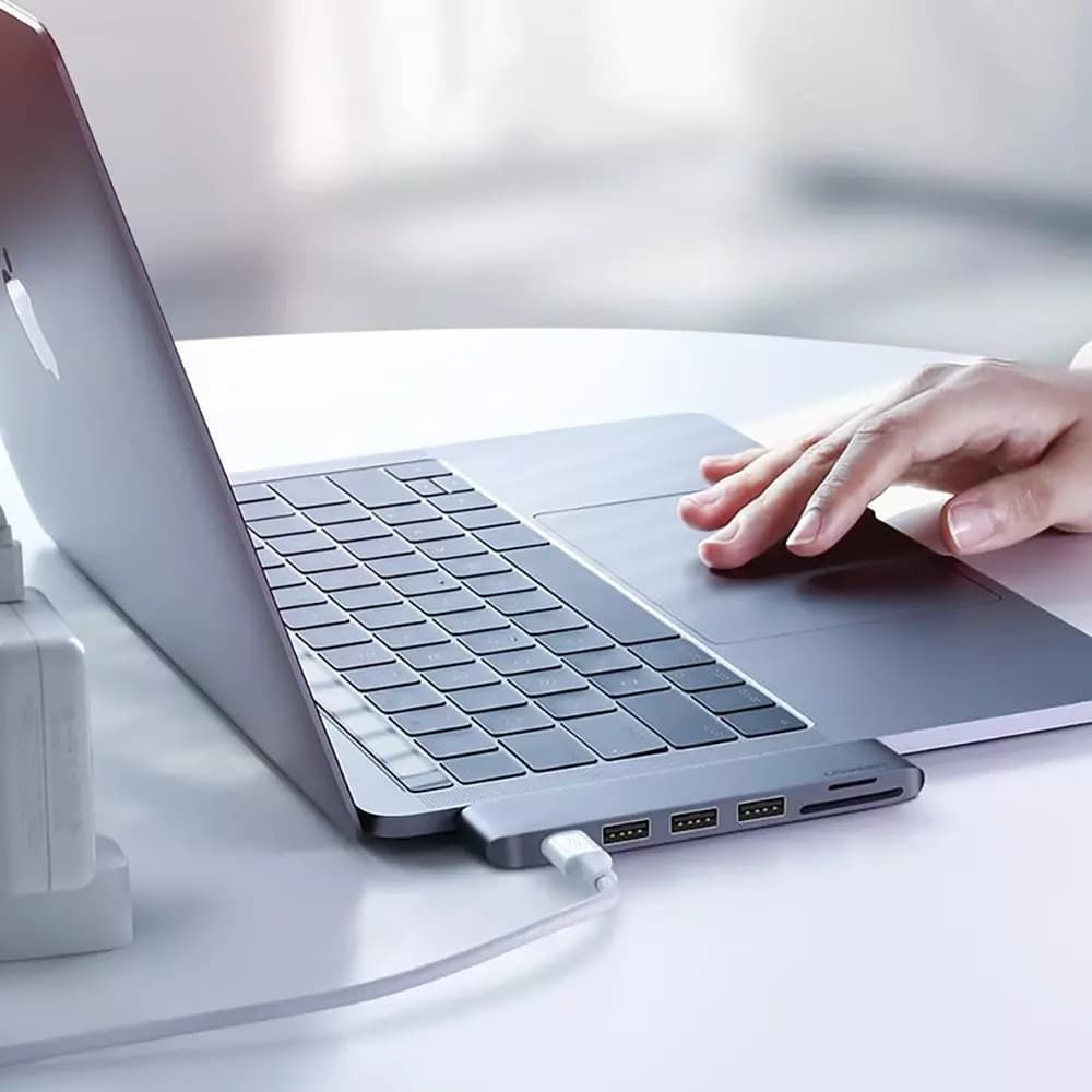 Hub USB-C UGREEN CM251 dla Apple MacBook Pro / Air, 3 x USB-A 3.0 - 1 x USB-C - 1 x SD - 1 x microSD, Szary
