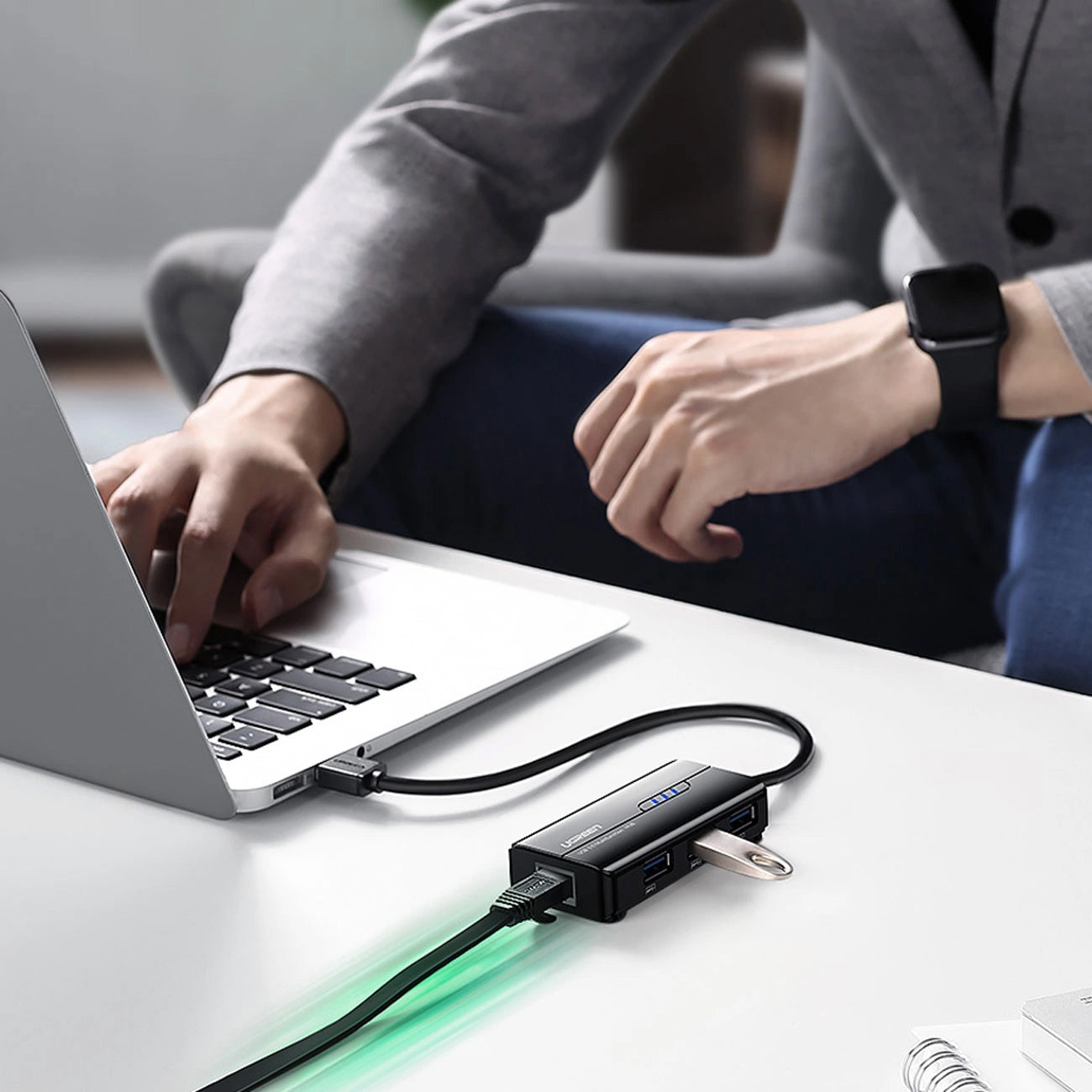 Hub USB UGREEN 20265, 3 x USB-A 3.0 - 1 x RJ45, Czarny