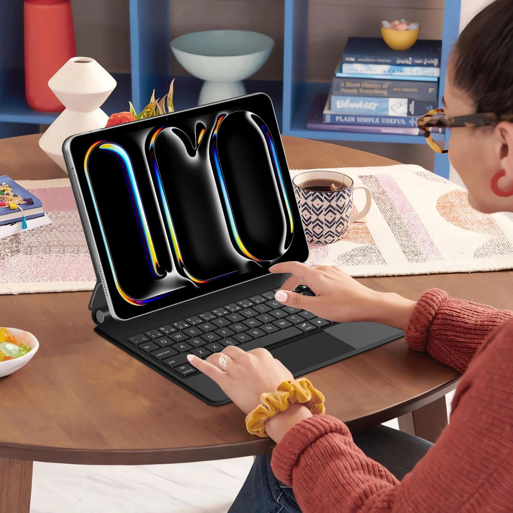 Etui z klawiaturą dla Apple iPad Pro 11 (2025) / (2024), Tech-Protect, SmartCase Magnetic, Czarne