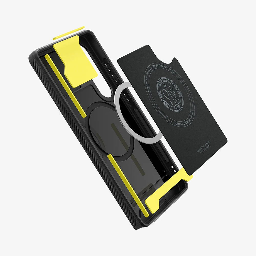 Etui MagSafe dla Samsung Galaxy S25 Ultra S938, Spigen, Rugged Armor, Matowe Czarne ACS08951