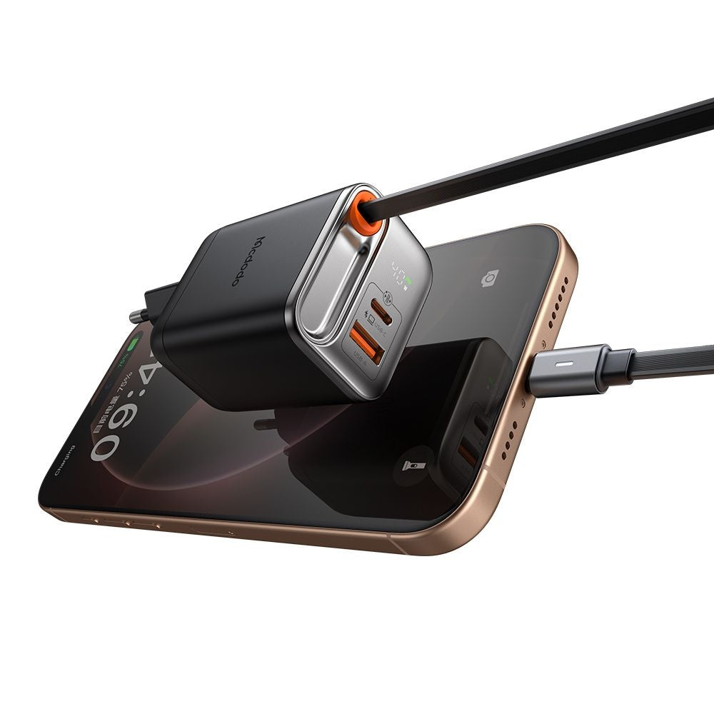 Ładowarka sieciowa z kablem USB-C McDodo CH-4281 FreeGo Display, 40W, 3A, 1 x USB-A - 1 x USB-C, Czarna