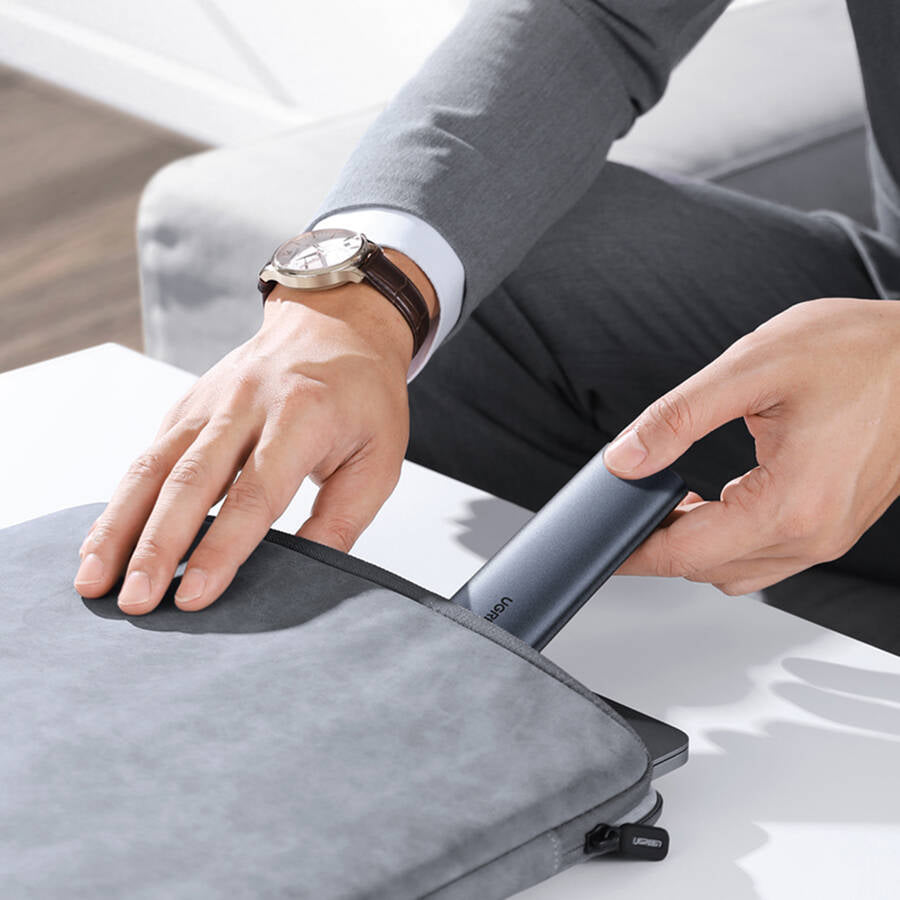 Rack UGREEN CM400 dla SSD SATA M.2 NGFF, Szary