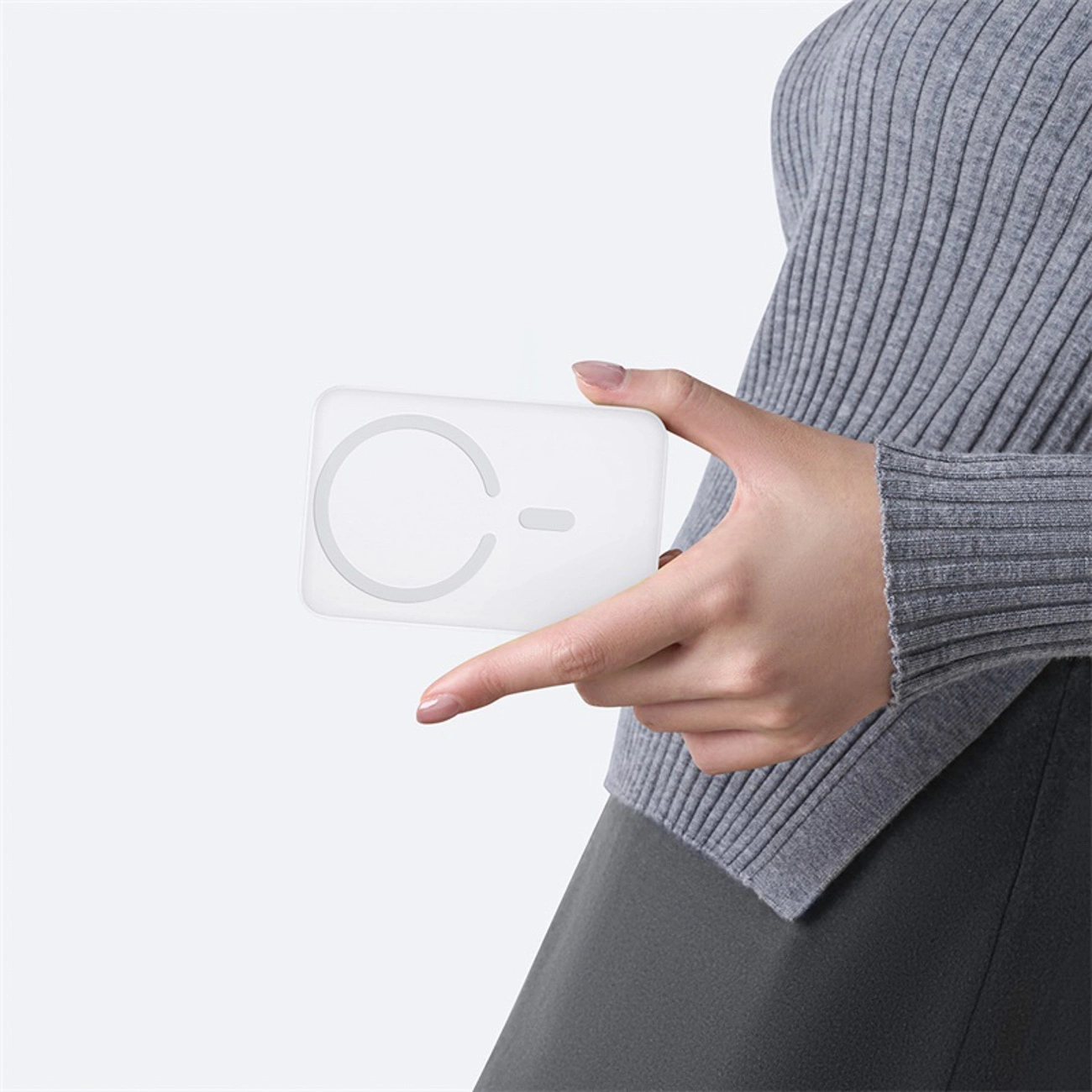 Zewnętrzna bateria bezprzewodowa Baseus EnerFill FM11 Ultra-Mini, 10000mAh, 22.5W, PD + FQI, 1 x QI - 1 x USB-C, Biała P1008210E213-00