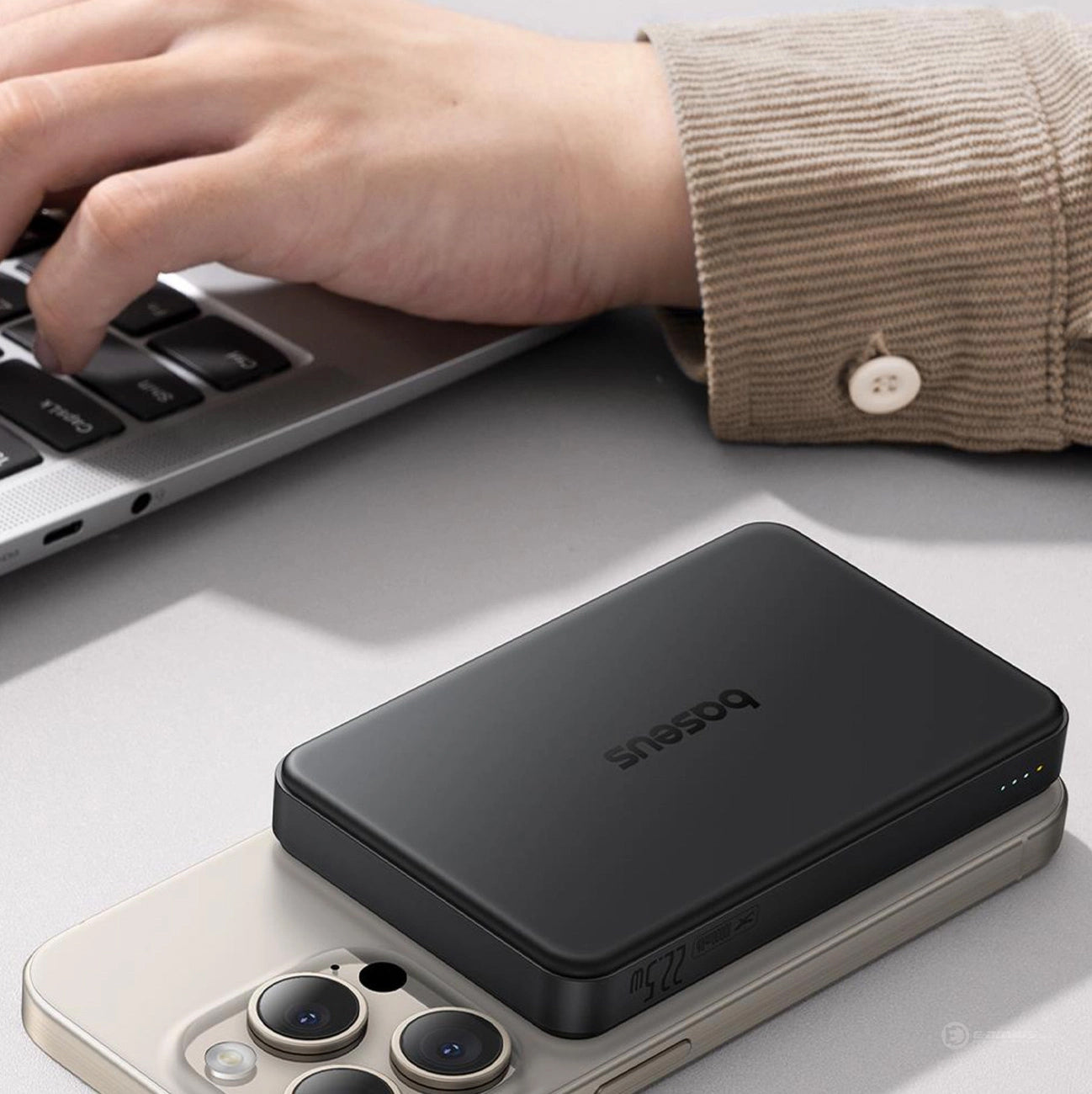 Zewnętrzna bateria bezprzewodowa Baseus Airpow2 Qi2, 10000mAh, 22.5W, QC + PD + FQI, 1 x QI - 1 x USB-A - 1 x USB-C, Czarna P10080000123-00