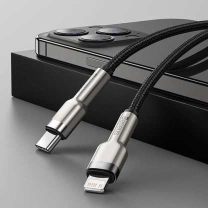 Kabel USB-C - Lightning do ładowania i transmisji danych Baseus Cafule Metal Series, 20 W, 0,25 m, czarny CATLJK-01 