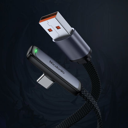 Kabel do danych i ładowania USB-A - USB-C McDodo CA-3340 Angled, 100W, 1.2m, Czarny