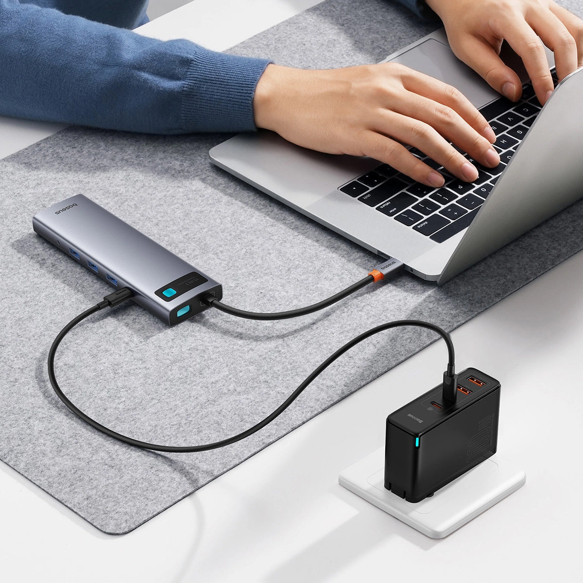 Koncentrator USB-C Baseus Metal Gleam, 1 x USB-C - 3 x USB-A 3.0 - 1 x USB-A 3.0 - 1 x USB-A - 1 x HDMI - 1 x VGA - 1 x jack 3,5 mm - 1 x RJ45 - 1 x SD - 1 x microSD, szary