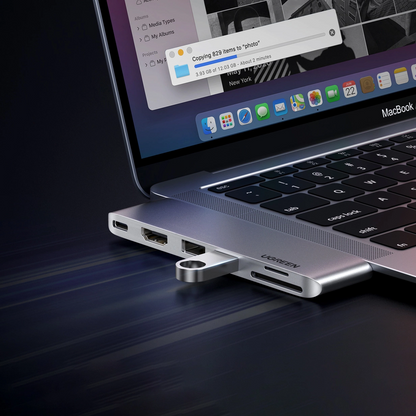 Hub USB-C UGREEN CM380 (80856) dla Apple MacBook Pro / Air Series, 2 x USB-A 3.0 - 1 x USB-C - 1 x HDMI - 1 x SD - 1 x microSD