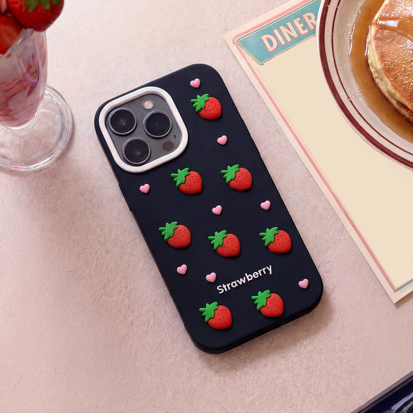 Etui do Apple iPhone 12 / 12 Pro, OEM, Strawberry, Czarny