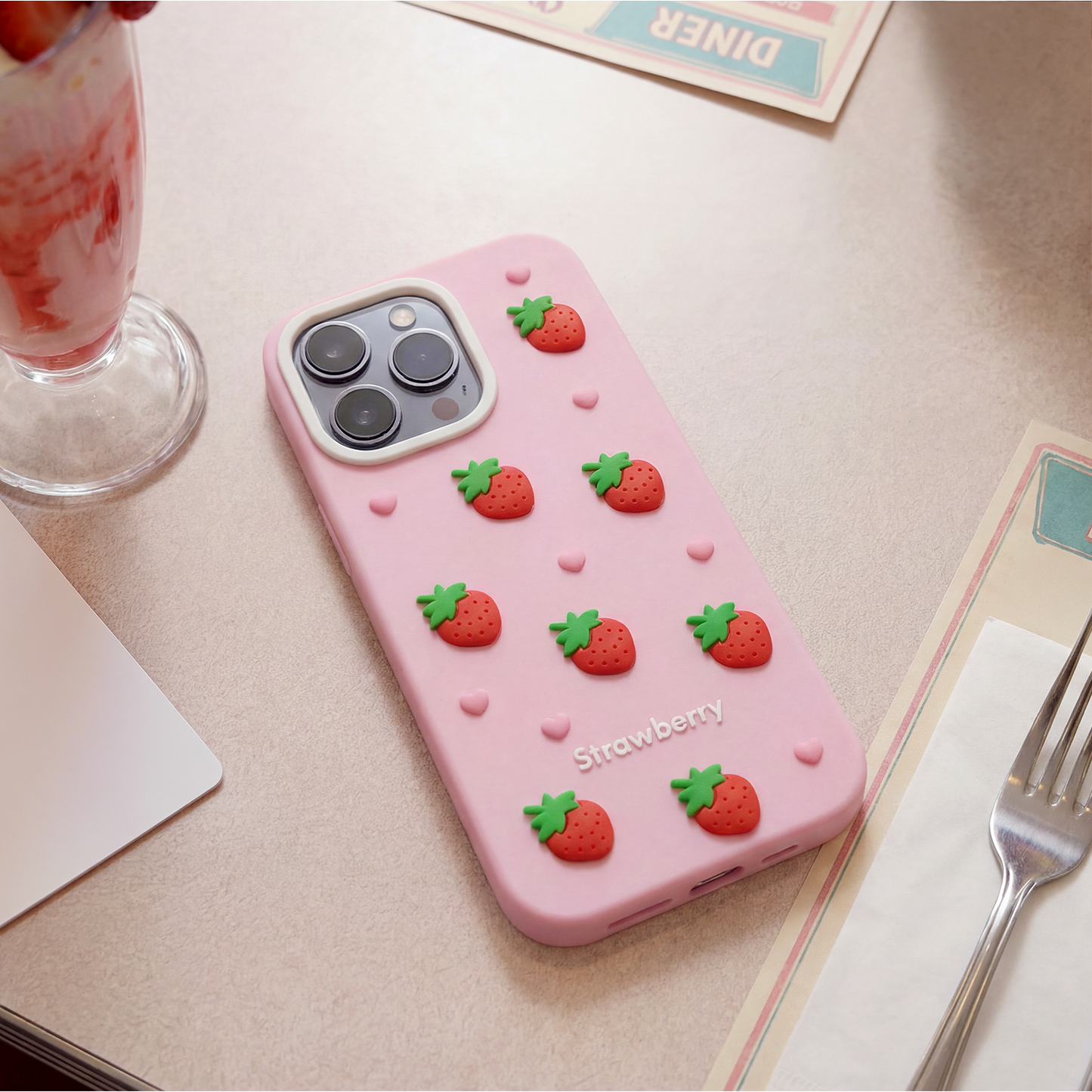 Etui na Apple iPhone 15 / 14 / 13, OEM, Strawberry, Różowe