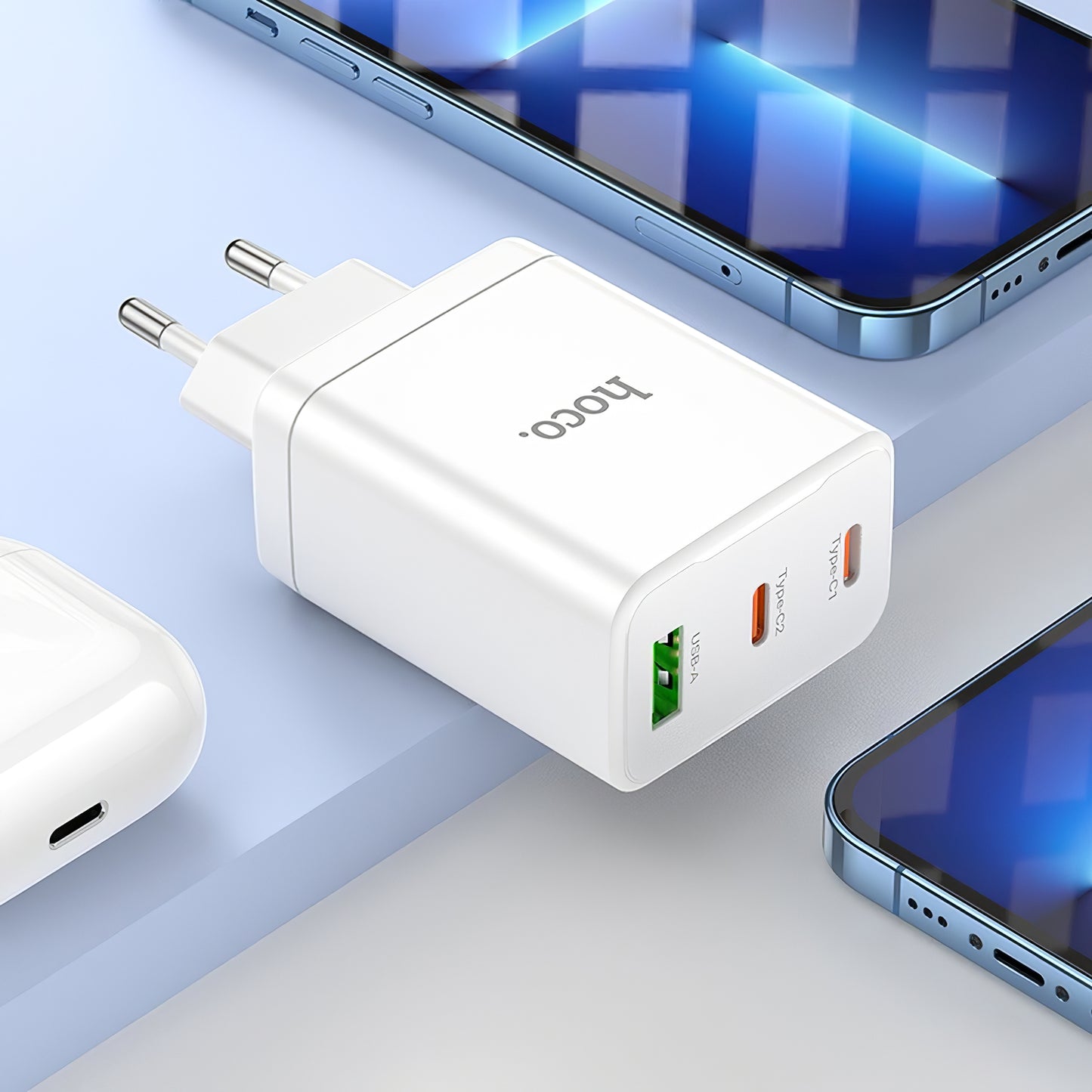 Ładowarka sieciowa HOCO N33, 35W, 3A, 1 x USB-A - 2 x USB-C, biała 