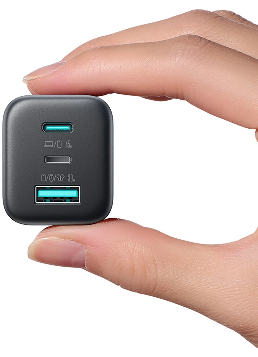 Ładowarka sieciowa Joyroom JR-TO1, 45W, 3A, 1 x Lightning - 1 x USB-A - 1 x USB-C, Czarny