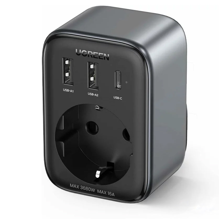 Ładowarka sieciowa UGREEN CD314, 30W, 3A, 2 x USB-A - 1 x USB-C - 1 x Schuko, czarna 