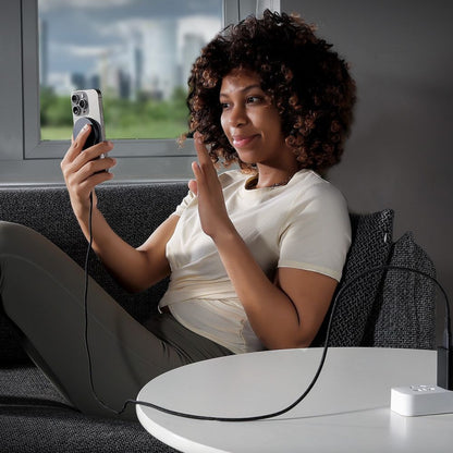 Ładowarka Sieciowa Bezprzewodowa ESR HaloLock, 15W, 1.67A, Czarna